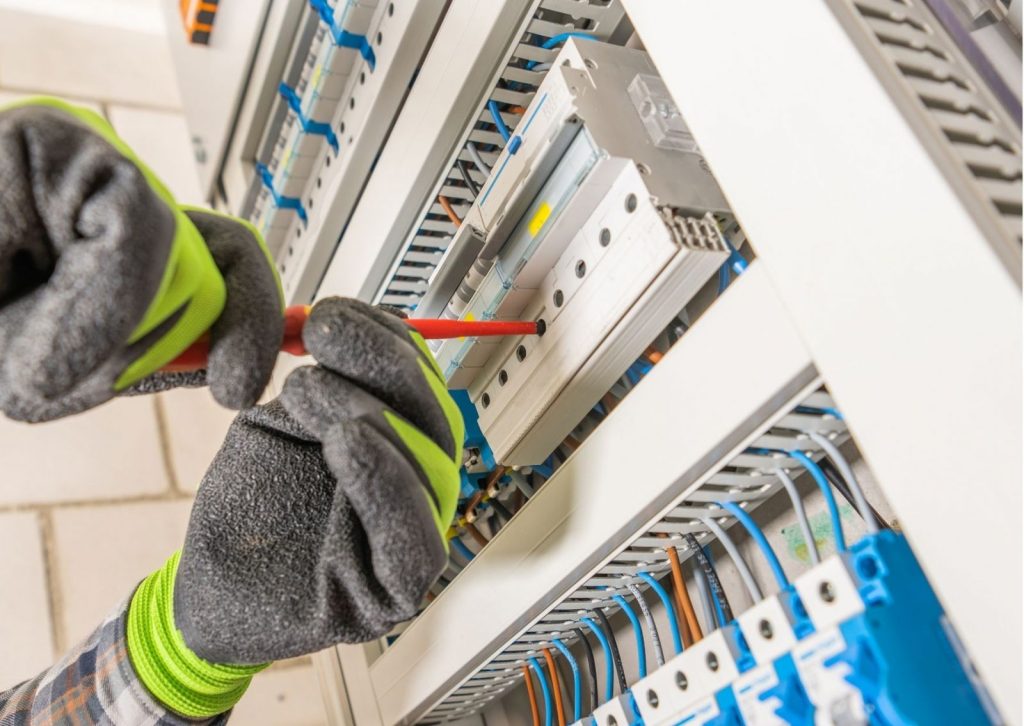 elektrik panosu sigorta değişimi (3)